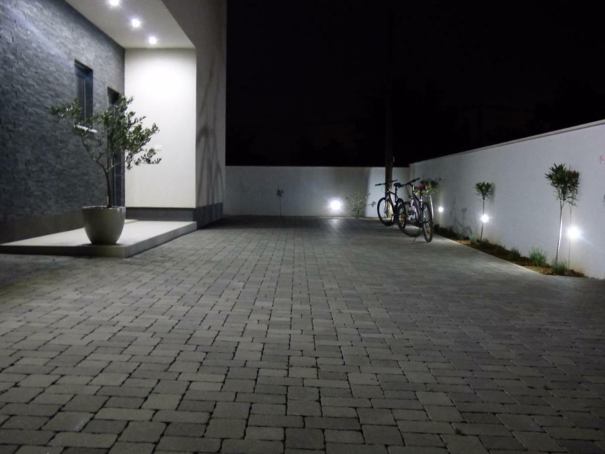 Vila Martina - Bellevue Šmrika المظهر الخارجي الصورة